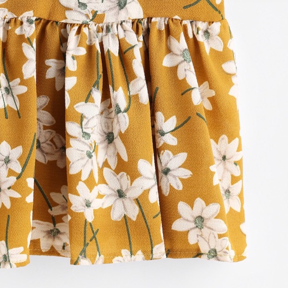 Floral Babydoll Spaghetti Strap Top - Picture 4 of 8